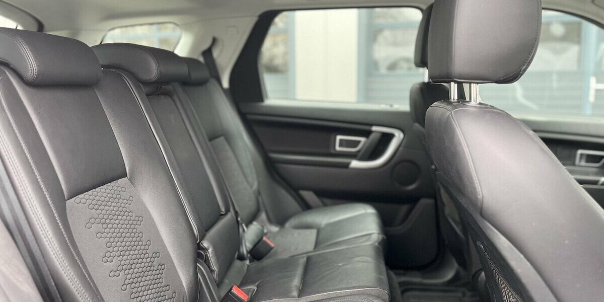 Land Rover Discovery Sport SE AWD/ Automatik/ Allrad/ Leder 206.000 km 9.890 &euro; Mönchengladbach 41066