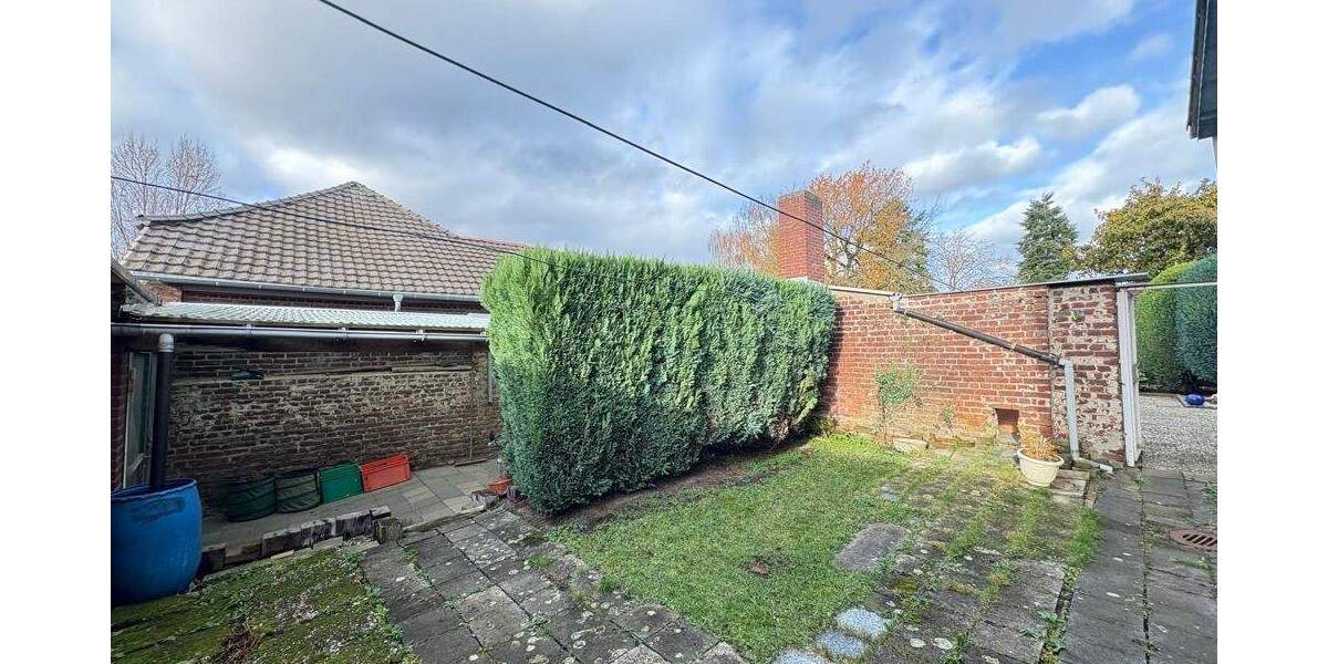 Einfamilienhaus Wegberg / Moorshoven Moorshoven - 8 Zimmer, 287 m&sup2;, 295.000&euro; | Angebot:25665589