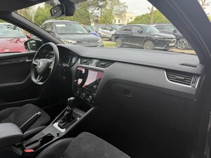 Skoda OCTAVIA TSI RS 2.0 Combi +Navi+CarPlay+Totwinkel+ 89.000 km 23.450 &euro; Meerbusch 40667