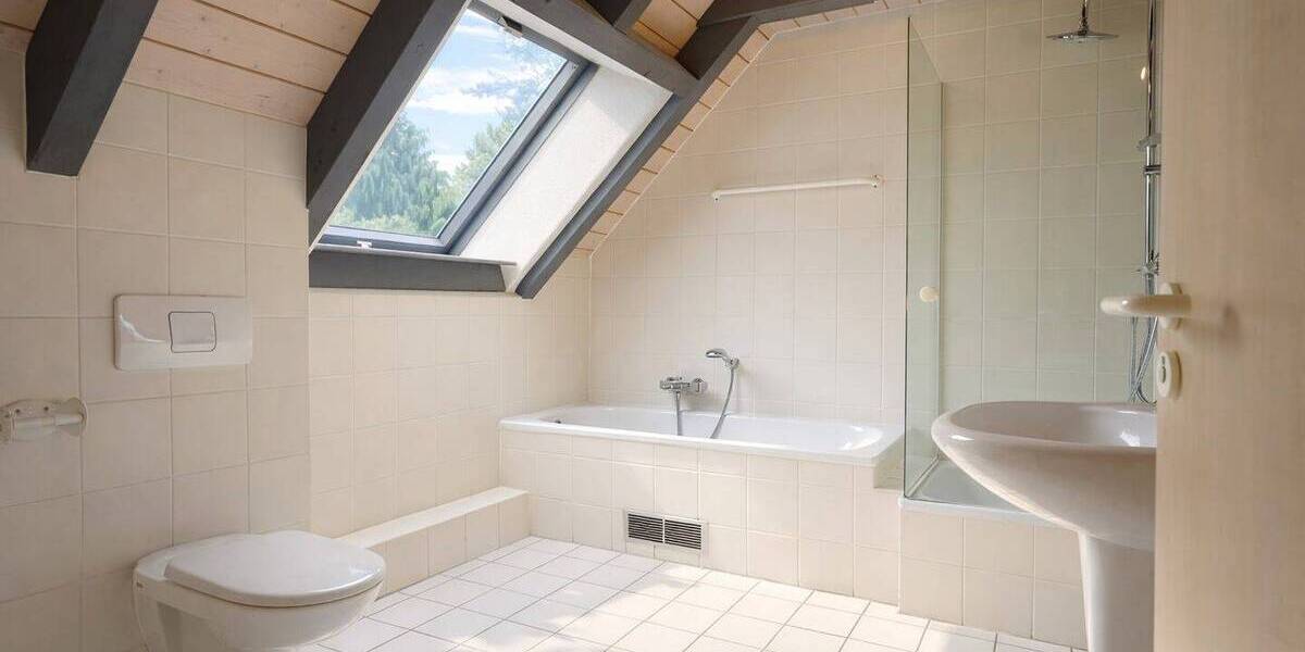 Doppelhaushälfte Krefeld-Kliedbruch Inrath/Kliedbruch - 3 Zimmer, 138 m&sup2;, 398.000&euro; | Angebot:26117936