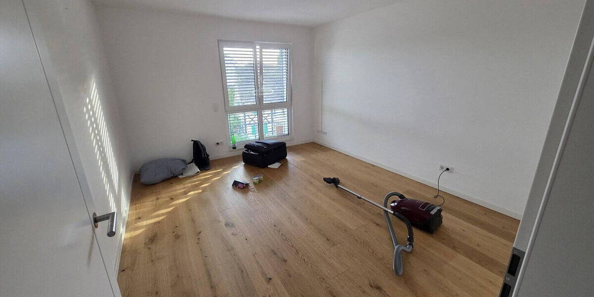 Etagenwohnung Hilden Forstbach - 3 Zimmer, 107 m&sup2;, 1.650&euro; | Angebot:26092773