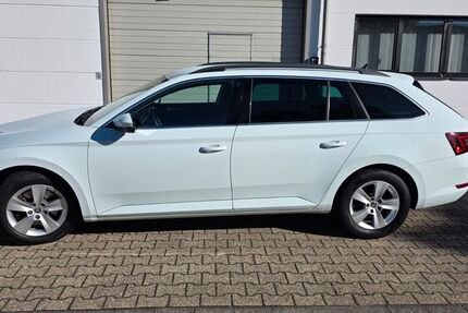 Skoda Superb 265.000 km 9.500 &euro; Mönchengladbach 41239