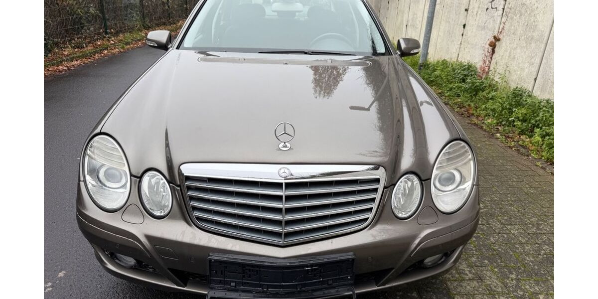 Mercedes-Benz E 200 427.890 km 2.990 &euro; Bergheim (Rhein-Erftkreis) 50129