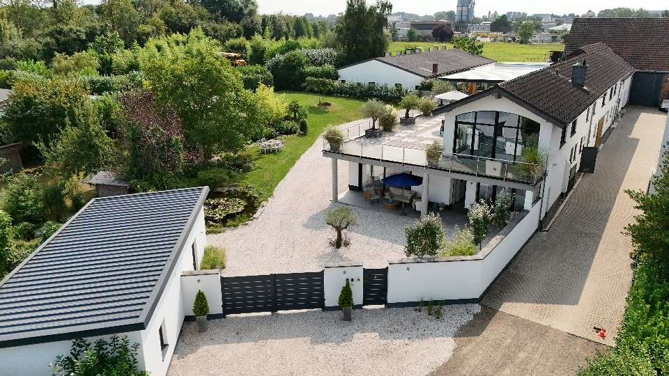 Einfamilienhaus Leverkusen Bürrig - 8 Zimmer, 543 m&sup2;, 2.700.000&euro; | Angebot:27212625