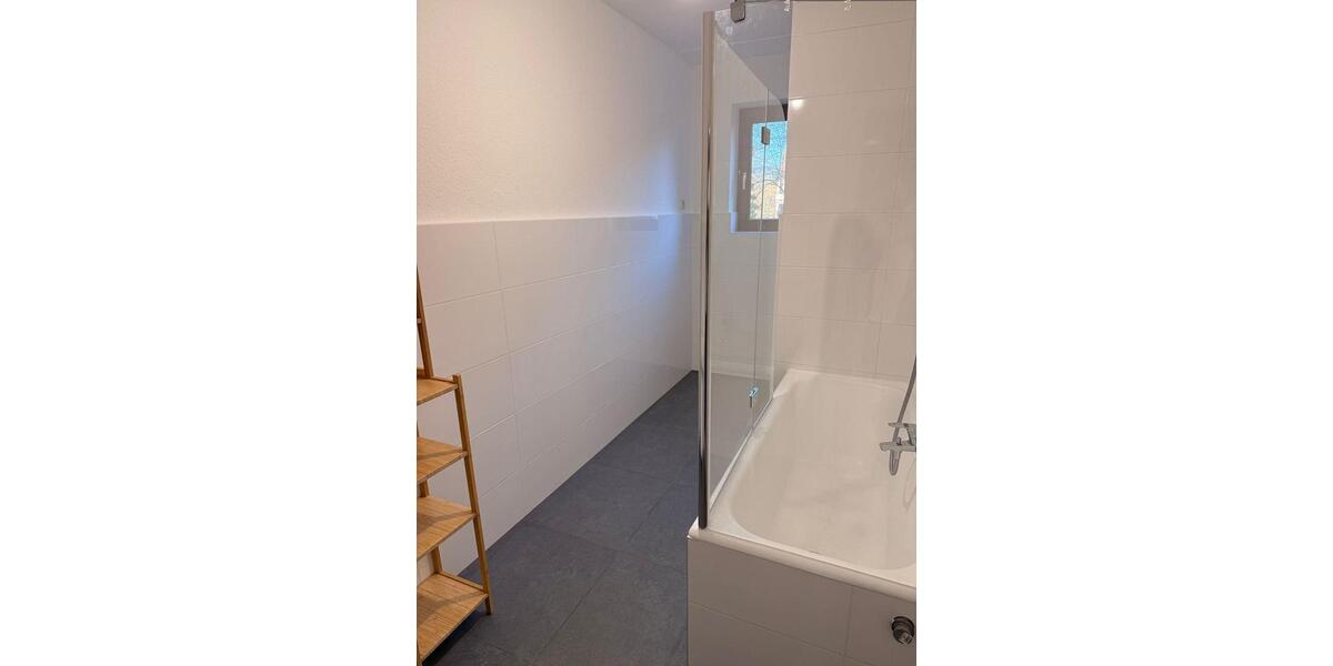 Etagenwohnung Düsseldorf Düsseltal - 1 Zimmer, 36 m&sup2;, 799&euro; | Angebot:26046675