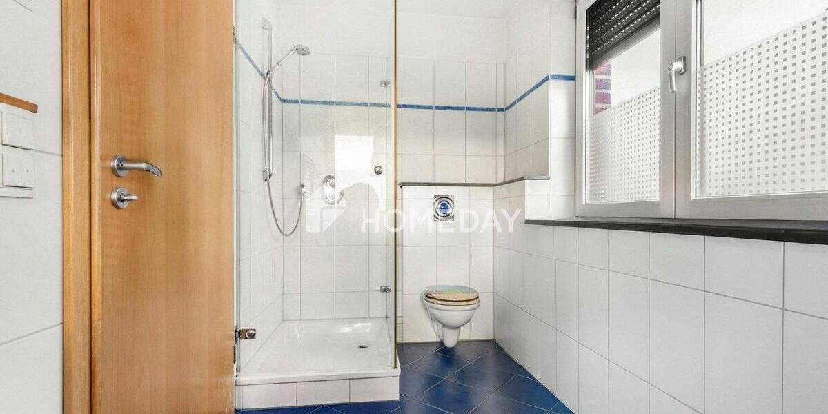 Einfamilienhaus Neuss Holzheim - 7 Zimmer, 253 m&sup2;, 870.000&euro; | Angebot:25694090