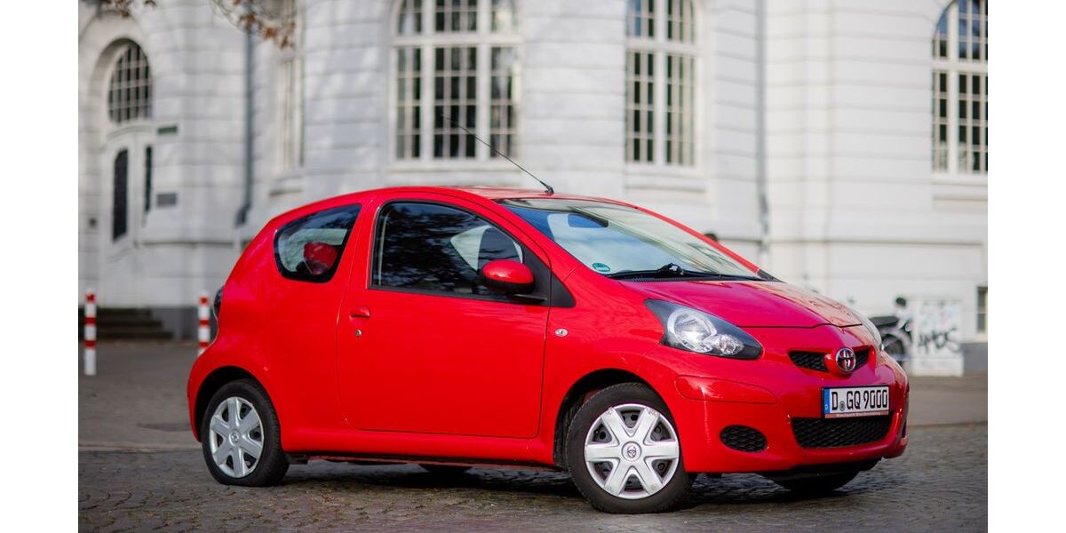 Toyota Aygo (X) 195.000 km 2.899 &euro; Ratingen 40880