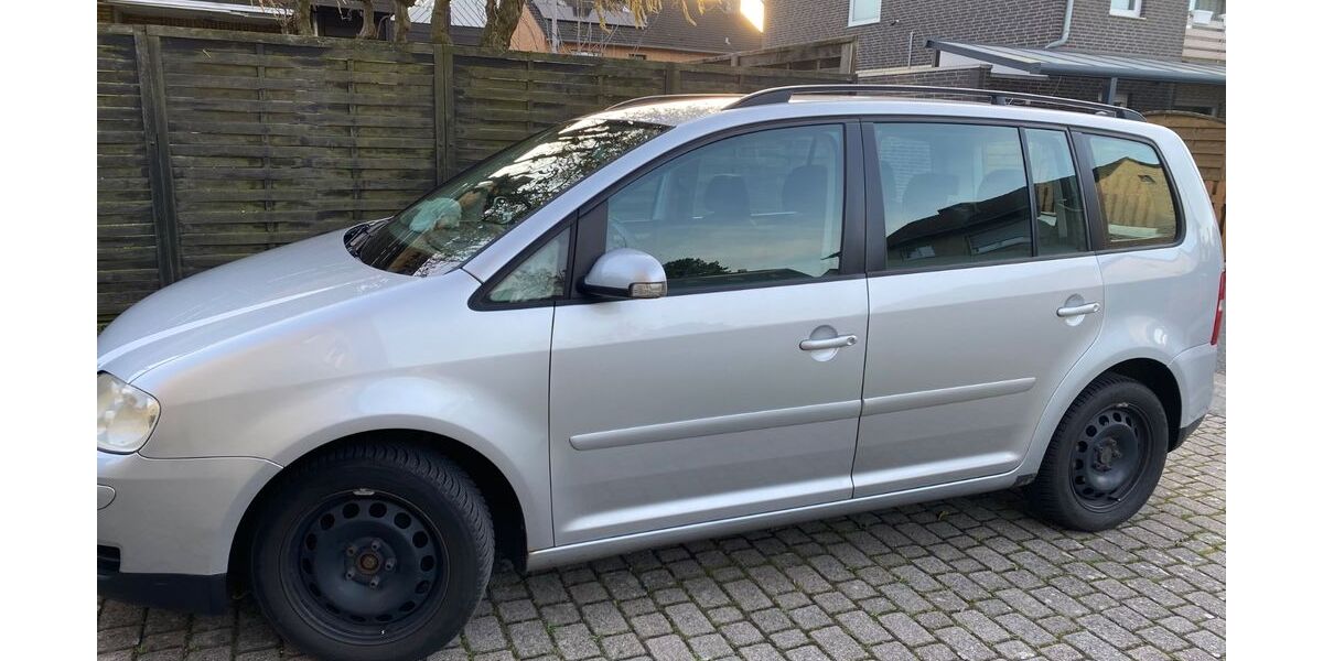 VW Touran 168.500 km 3.999 &euro; Grevenbroich 41517