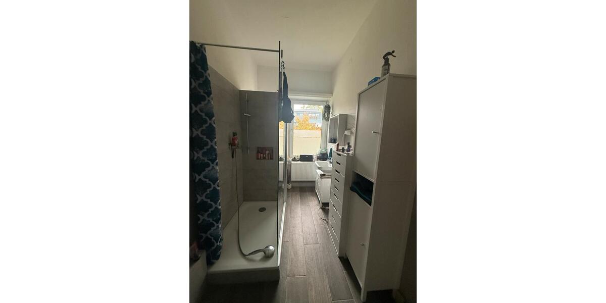 Etagenwohnung Mönchengladbach Nord - 2 Zimmer, 72 m&sup2;, 850&euro; | Angebot:25102234