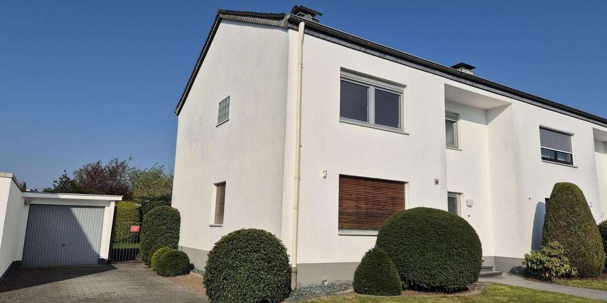 Einfamilienhaus Kaarst - 6 Zimmer, 162 m&sup2;, 2.100&euro; | Angebot:26002773