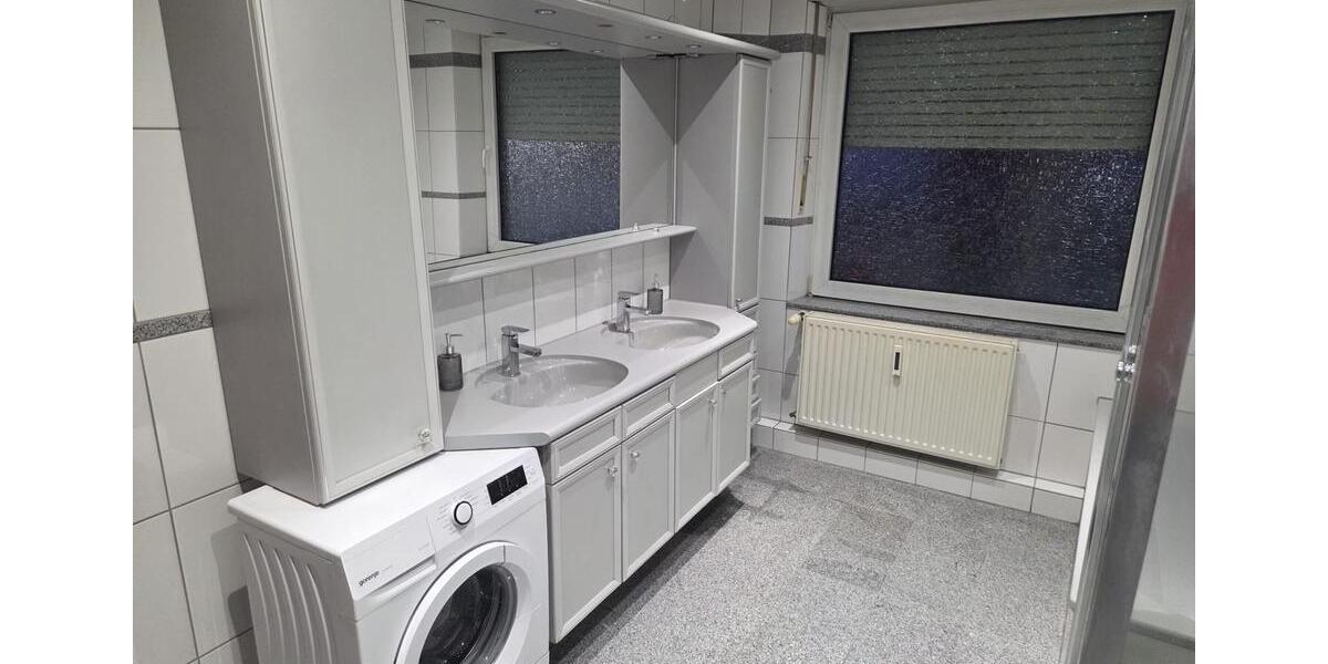 Etagenwohnung Mönchengladbach Nord - 2 Zimmer, 78 m&sup2;, 850&euro; | Angebot:25297096