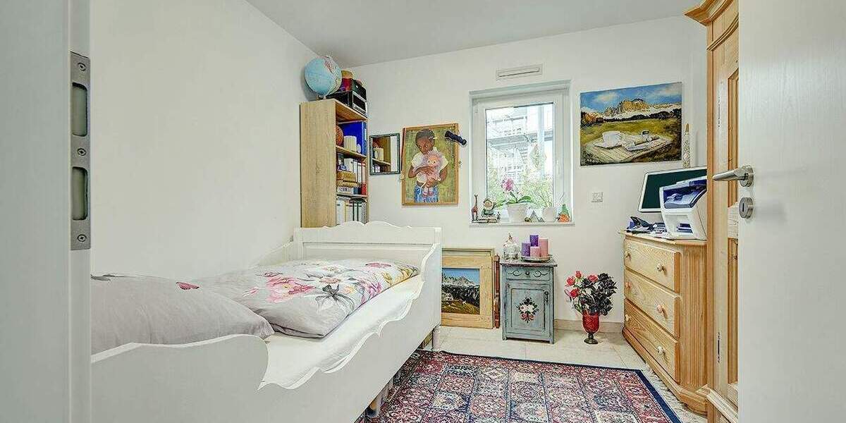 Einfamilienhaus Düsseldorf Unterrath - 5 Zimmer, 143 m&sup2;, 1.298.000&euro; | Angebot:25744337