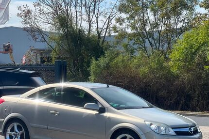 Opel Astra 211.000 km 2.999 &euro; Jülich 52428