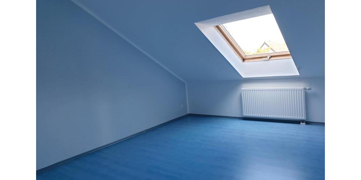 Dachgeschoßwohnung Langenfeld (Rheinland) - 3 Zimmer, 85 m&sup2;, 299.000&euro; | Angebot:26095167