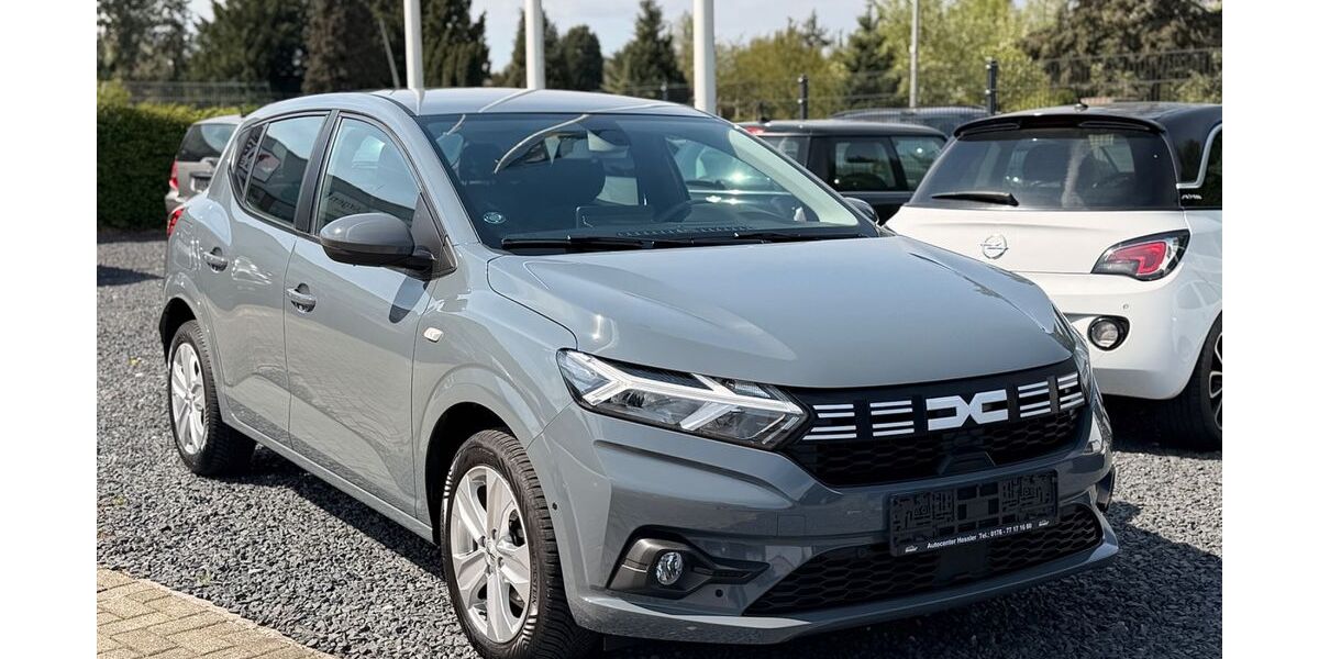 Dacia Sandero 17.300 km 16.999 &euro; Grevenbroich 41516