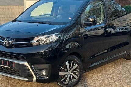 Toyota Proace (Verso) 143.000 km 21.800 &euro; Düsseldorf 40233