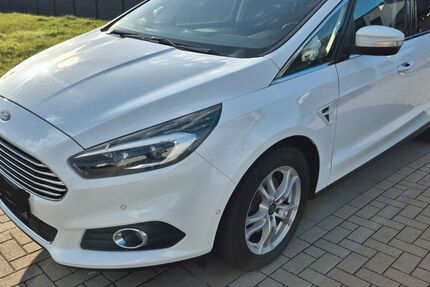 Ford S-Max 134.000 km 13.800 &euro; Elsdorf 50189