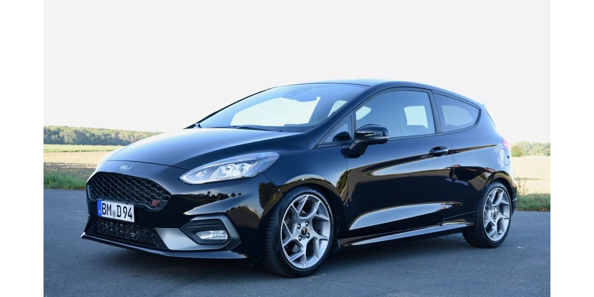 Ford Fiesta 93.000 km 14.400 &euro; Pulheim 50259