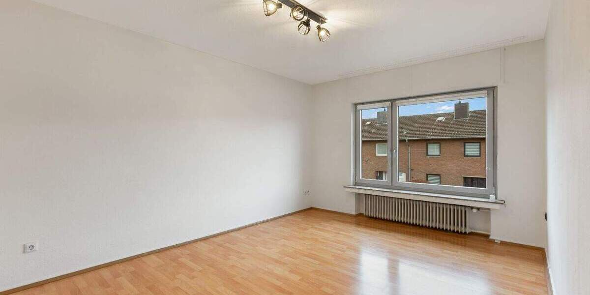 Reihenmittelhaus Korschenbroich - 7 Zimmer, 189 m&sup2;, 499.000&euro; | Angebot:25686404