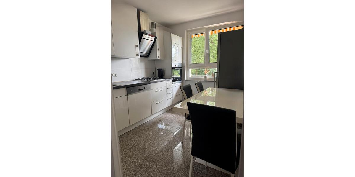 Etagenwohnung Krefeld Dießem - 3 Zimmer, 83 m&sup2;, 210.000&euro; | Angebot:26993468