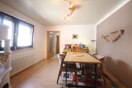 Wohnung Hürth - 2.5 Zimmer, 85 m&sup2;, 830&euro; | Angebot:27360432
