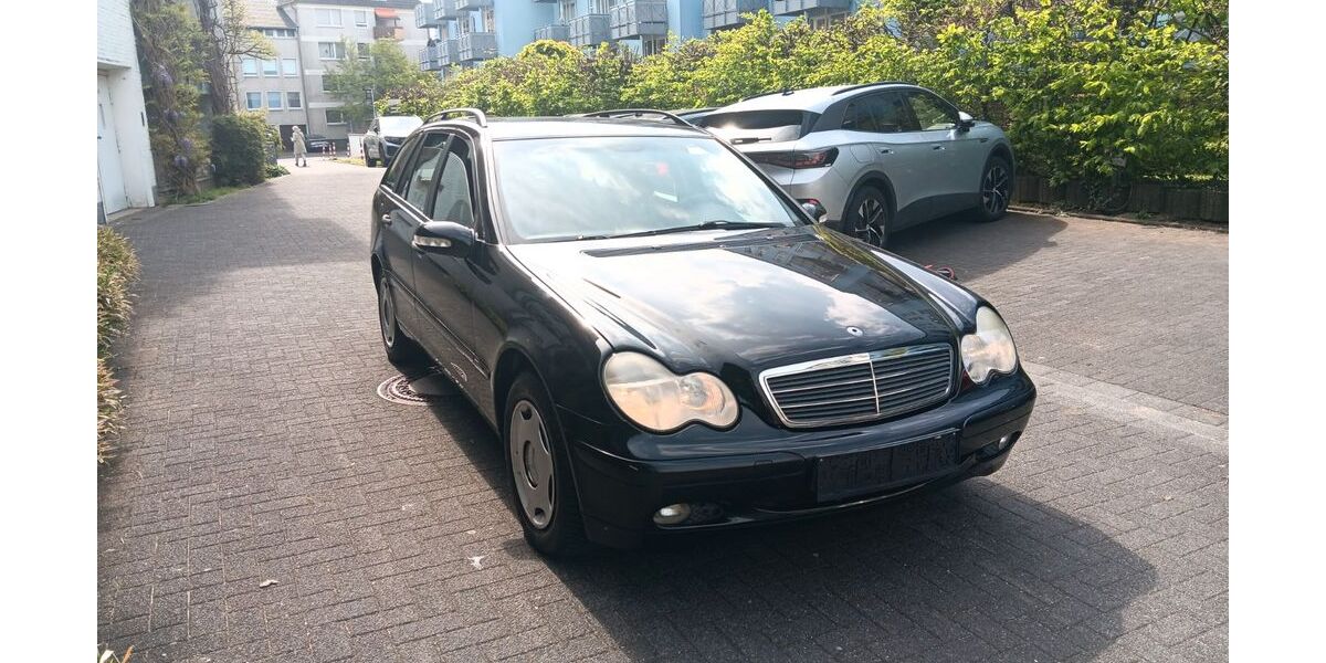 Mercedes-Benz C 200 14.500 km 2.999 &euro; Düsseldorf 40233
