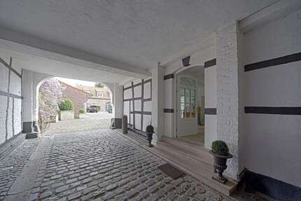 Haus Meerbusch Necklenbroich - 10 Zimmer, 500 m&sup2;, 2.450.000&euro; | Angebot:23687771