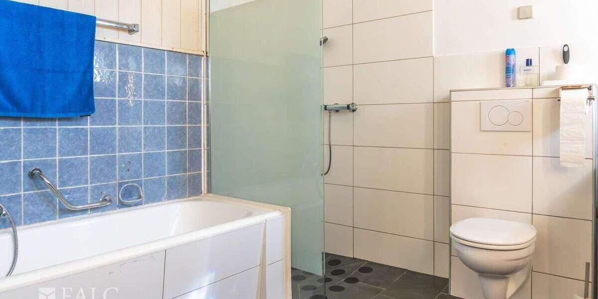 Reihenmittelhaus Wegberg - 8 Zimmer, 138 m&sup2;, 198.500&euro; | Angebot:25661529