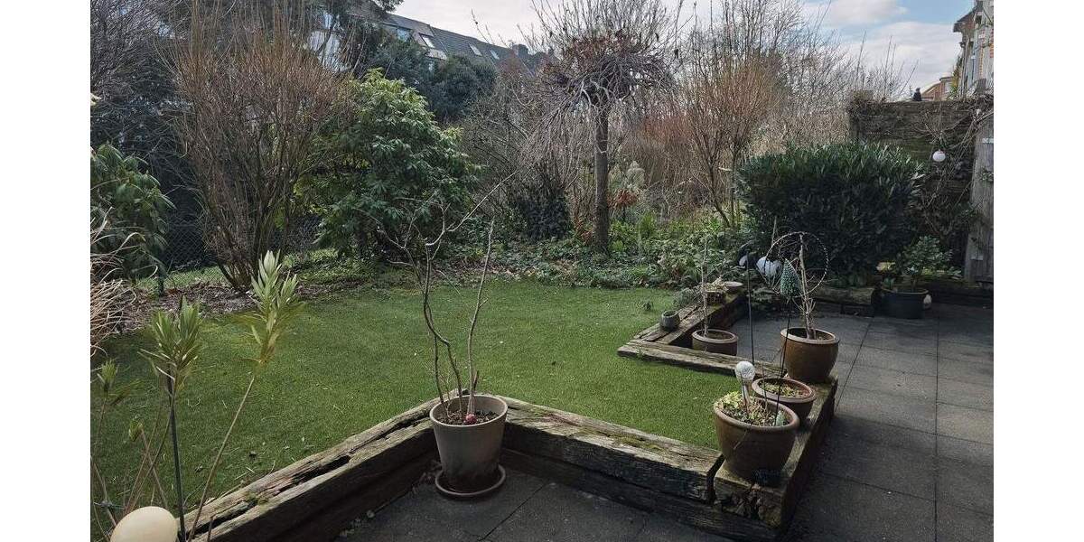 Etagenwohnung Düsseldorf Rath - 3 Zimmer, 88 m&sup2;, 349.000&euro; | Angebot:25691147