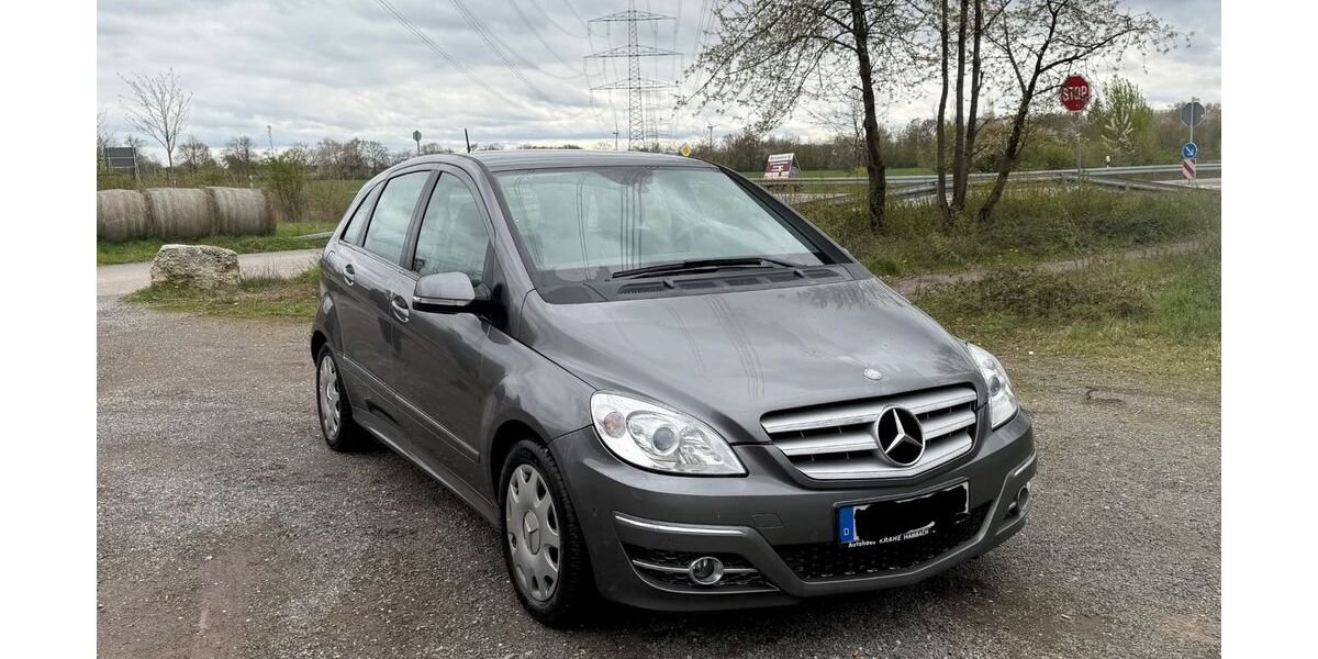 Mercedes-Benz B 200 103.534 km 7.299 &euro; Niederzier 52382