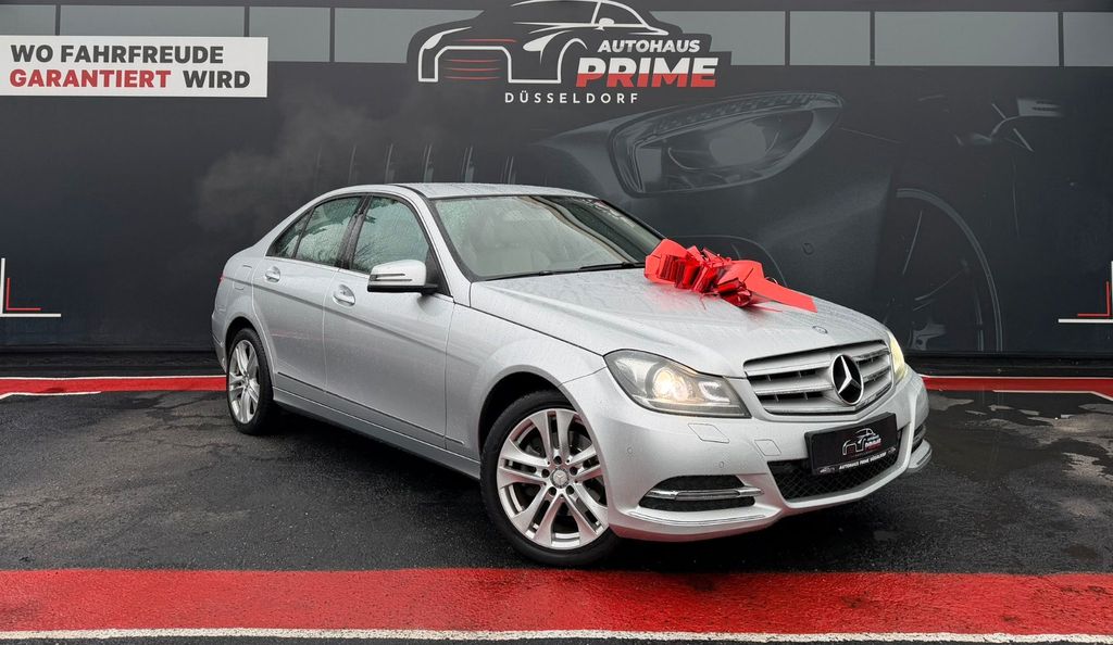 Mercedes-Benz C 250 175.725 km 10.600 &euro; Düsseldorf 40591