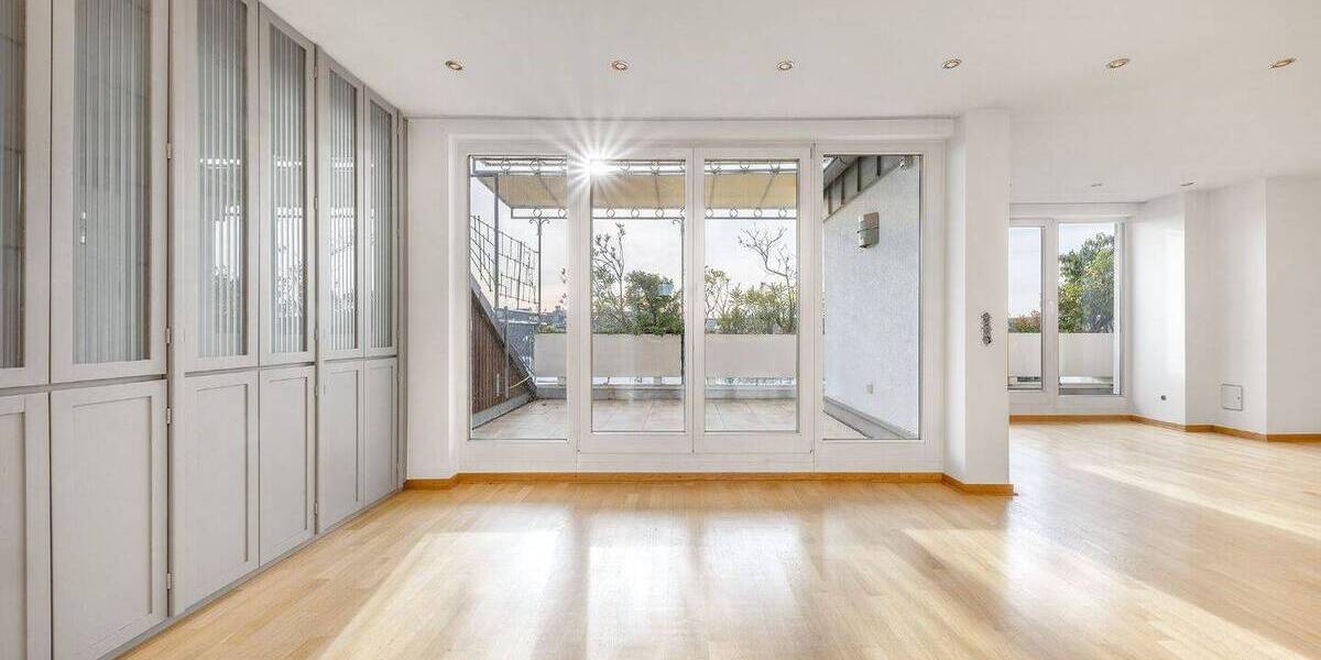 Etagenwohnung Düsseldorf Düsseltal - 3 Zimmer, 135 m&sup2;, 898.000&euro; | Angebot:26170743