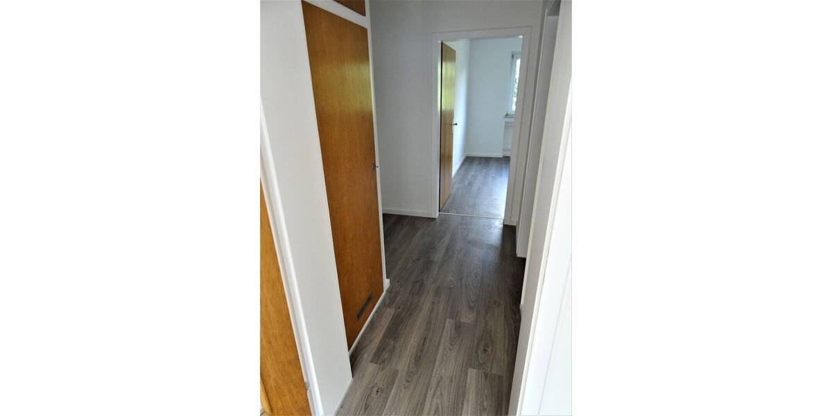 Etagenwohnung Leverkusen Wiesdorf - 2 Zimmer, 66 m&sup2;, 785&euro; | Angebot:26197814