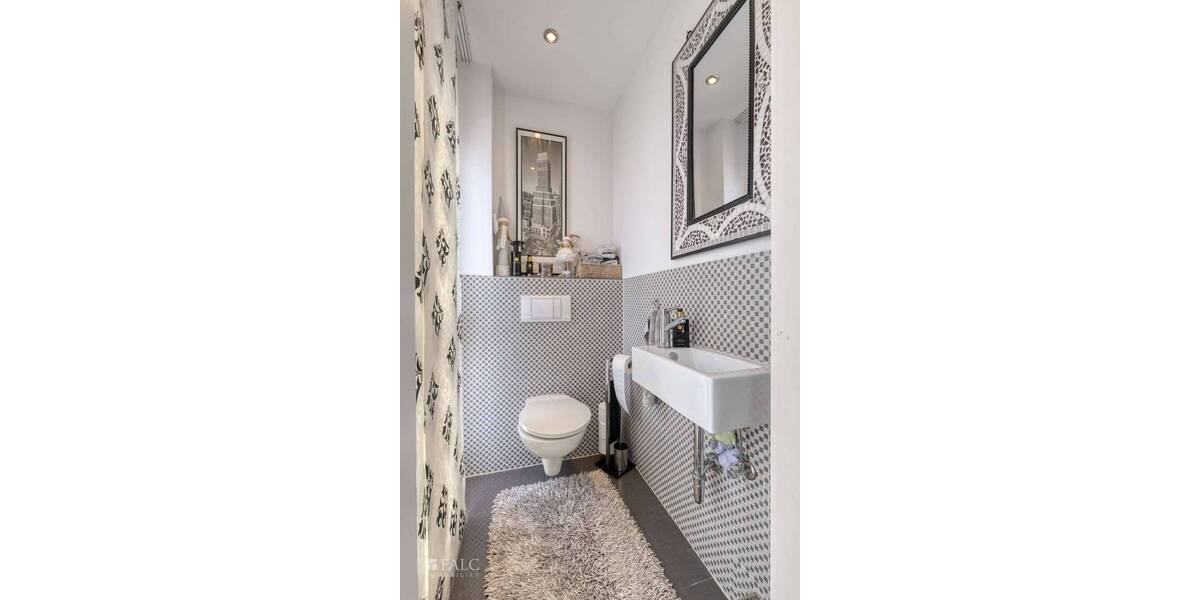 Einfamilienhaus Pulheim - 7 Zimmer, 351 m&sup2;, 1.199.000&euro; | Angebot:25996023