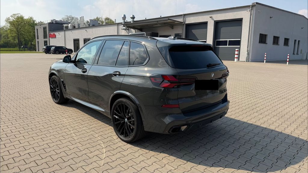 BMW X5 23.000 km 102.900 &euro; Düsseldorf 40217