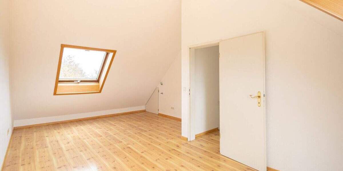 Reihenmittelhaus Neuss Westfeld - 4 Zimmer, 105 m&sup2;, 395.000&euro; | Angebot:25836576
