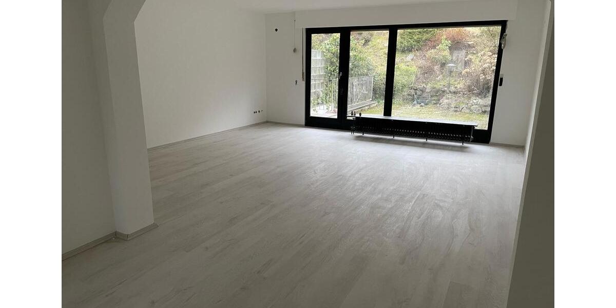 Reihenhaus Düsseldorf Stadtbezirk 3 - 5 Zimmer, 165 m&sup2;, 1.800&euro; | Angebot:25967730