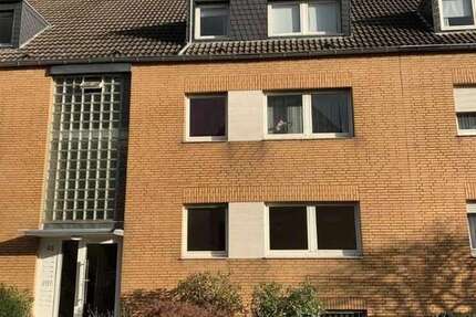 Wohnung Neuss Furth-Mitte - 3 Zimmer, 75 m&sup2;, 925&euro; | Angebot:26242886