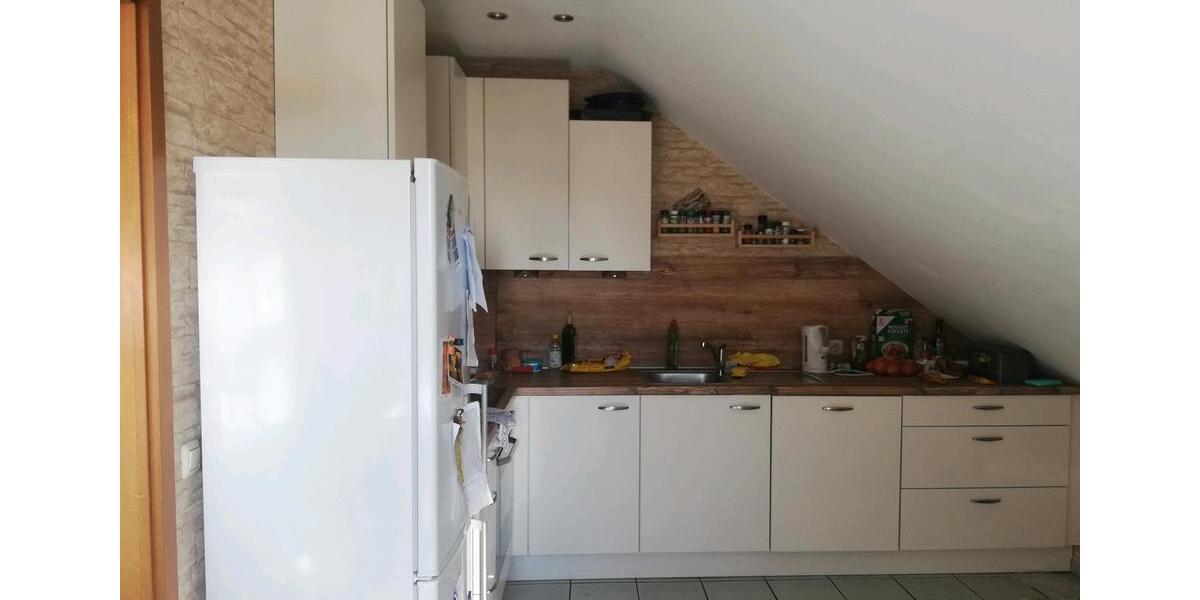 Dachgeschoßwohnung Mönchengladbach Süd - 3 Zimmer, 85 m&sup2;, 195.000&euro; | Angebot:27298975