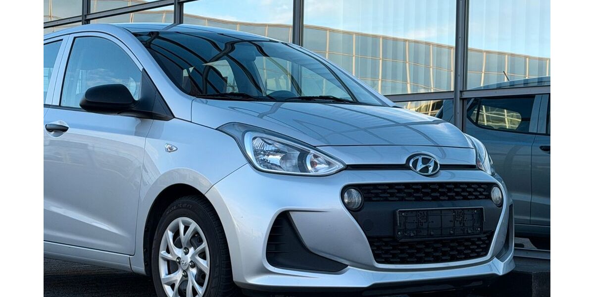 Hyundai i10 122.466 km 5.888 &euro; Mönchengladbach 41068
