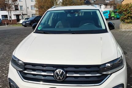 VW T-Cross 61.000 km 17.900 &euro; Mönchengladbach 41179