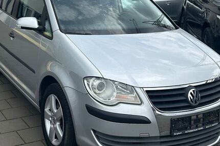 VW Touran 251.000 km 3.000 &euro; Bergheim (bei Köln) 50129
