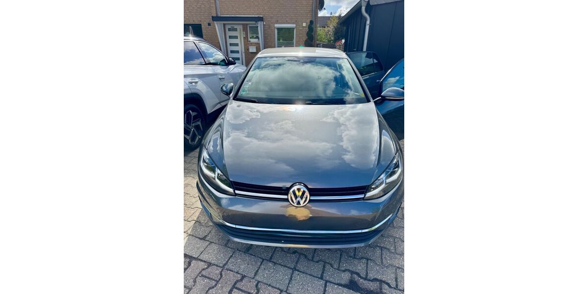 VW Golf 225.000 km 9.800 &euro; Wassenberg 41849