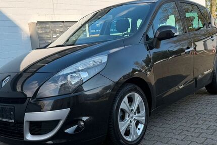 Renault Scenic 98.745 km 5.790 &euro; Hilden 40721