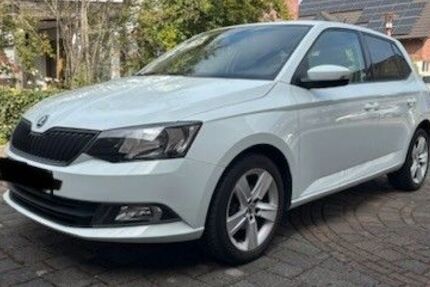 Skoda Fabia 125.300 km 6.250 &euro; Willich 47877