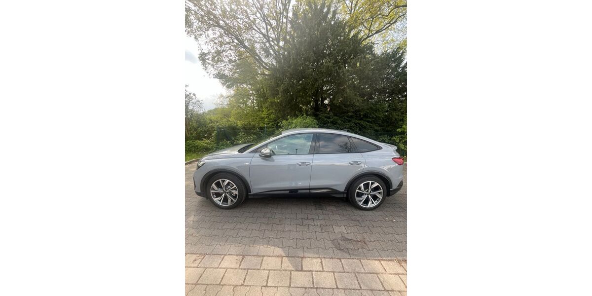 Audi Q4 e-tron 37.800 km 25.480 &euro; Meerbusch 40668