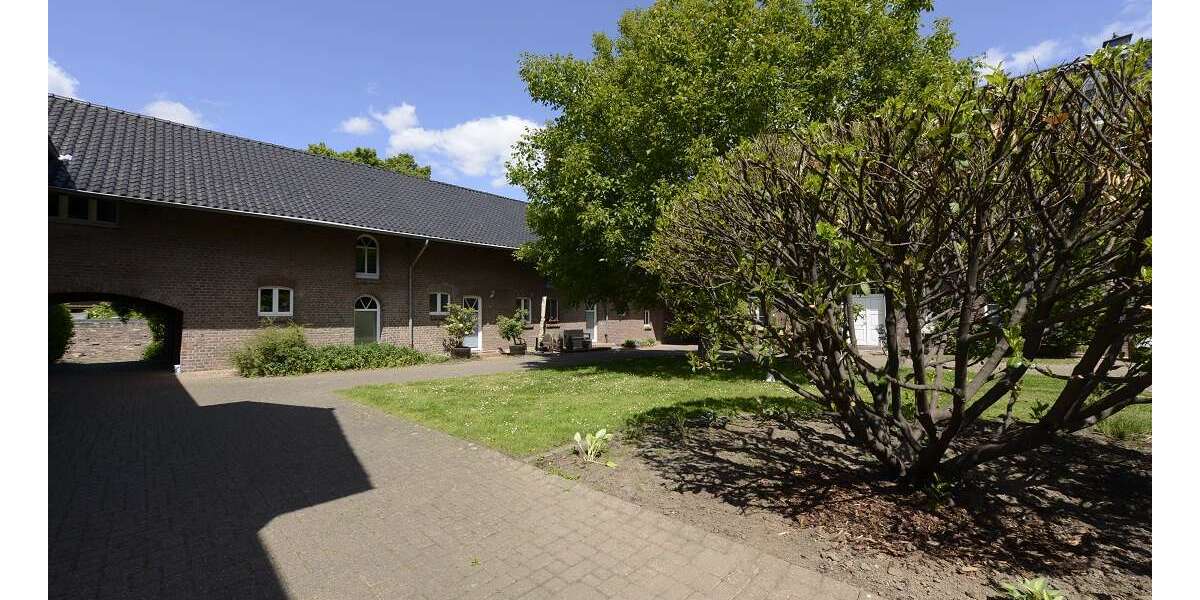 Etagenwohnung Grevenbroich Wevelinghoven - 3 Zimmer, 132 m&sup2;, 253.000&euro; | Angebot:26965888