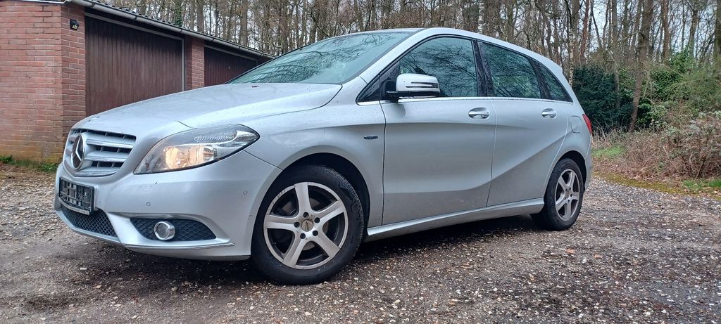 Mercedes-Benz B 180 181.544 km 7.900 &euro; Niederkrüchten 41372