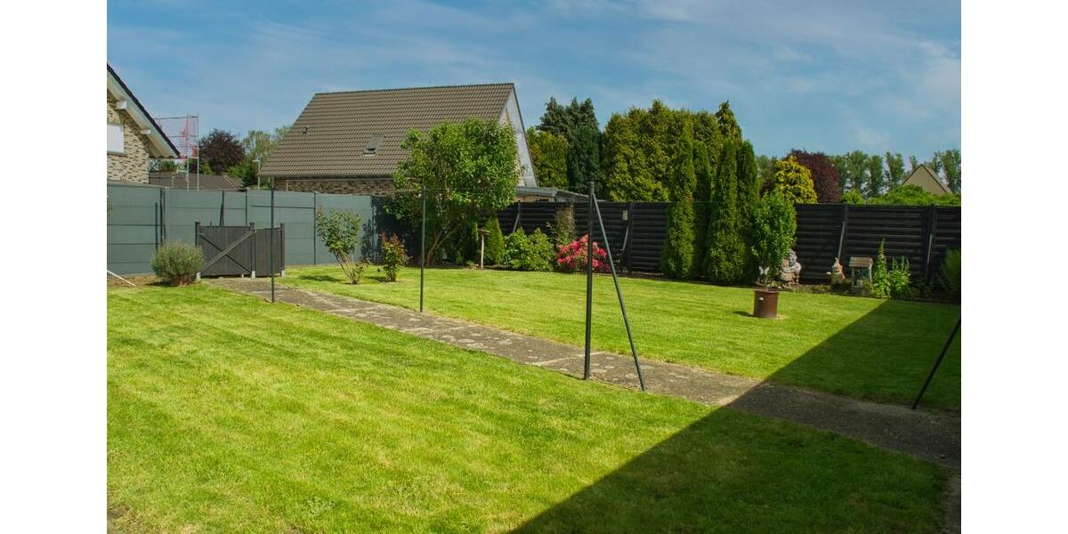 Bungalow Bedburg - 4 Zimmer, 100 m&sup2;, 309.000&euro; | Angebot:26720823