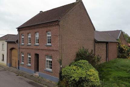 Haus Hückelhoven - 8 Zimmer, 304 m&sup2;, 667.000&euro; | Angebot:25680500